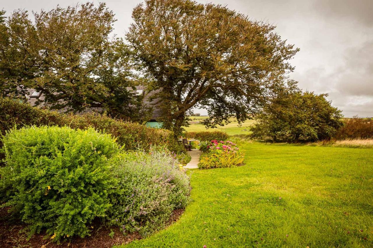 Апартаменты The Wild Atlantic Hideaway Клонакилти Экстерьер фото