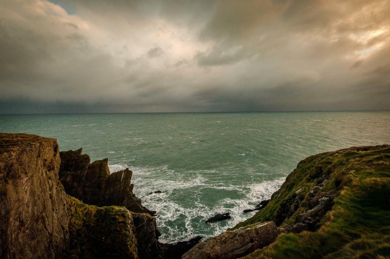 Апартаменты The Wild Atlantic Hideaway Клонакилти Экстерьер фото